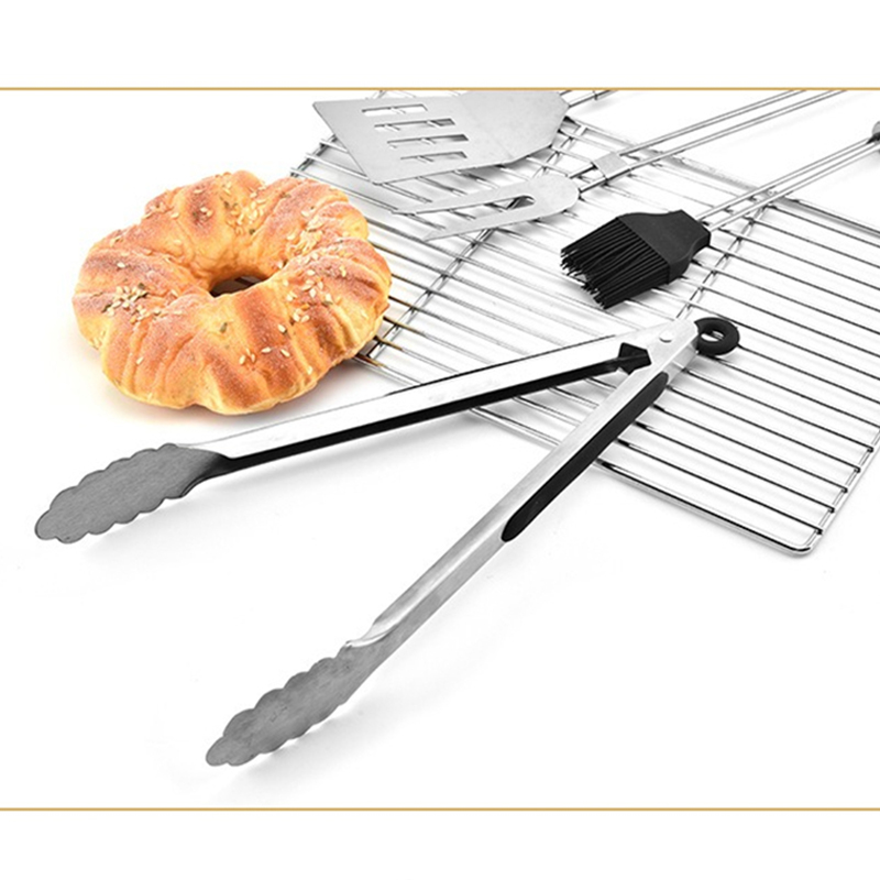 Zestaw narzędzi do grillowania – Camping Cooking Accessories Set recenzja i cena